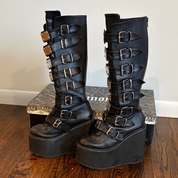 Demonia Black Platform Buckle Boots Size 8 - Picture 4 of 9